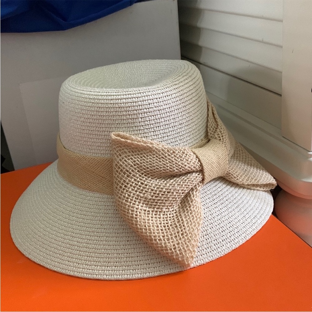 C.C. Women's Cream and Tan Hat with Bow